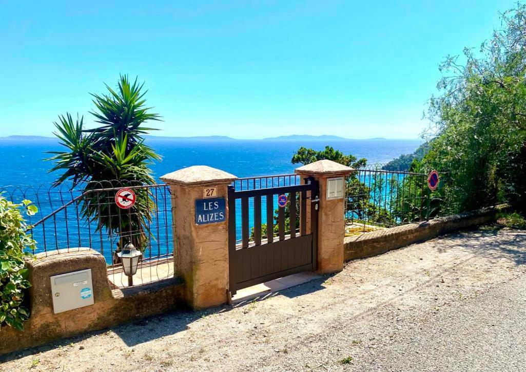 Villa Les Alizes Rayol-Canadel-sur-Mer Exterior photo